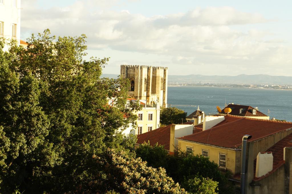 Cozy Apartment With Castel View Lisboa Extérieur photo